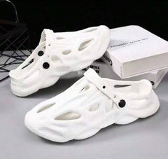 Men Razor White Clogs/Sandals with Adjustable Back Strap | Comfortable & Lightweight| Stylish & Anti-Skid| Waterproof